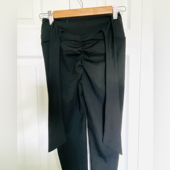 Astoria LUXE Scrunch Bow Legging - Black- Size L - Picture 4 of 6